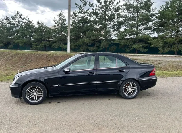 2005 Mercedes-Benz C-Class